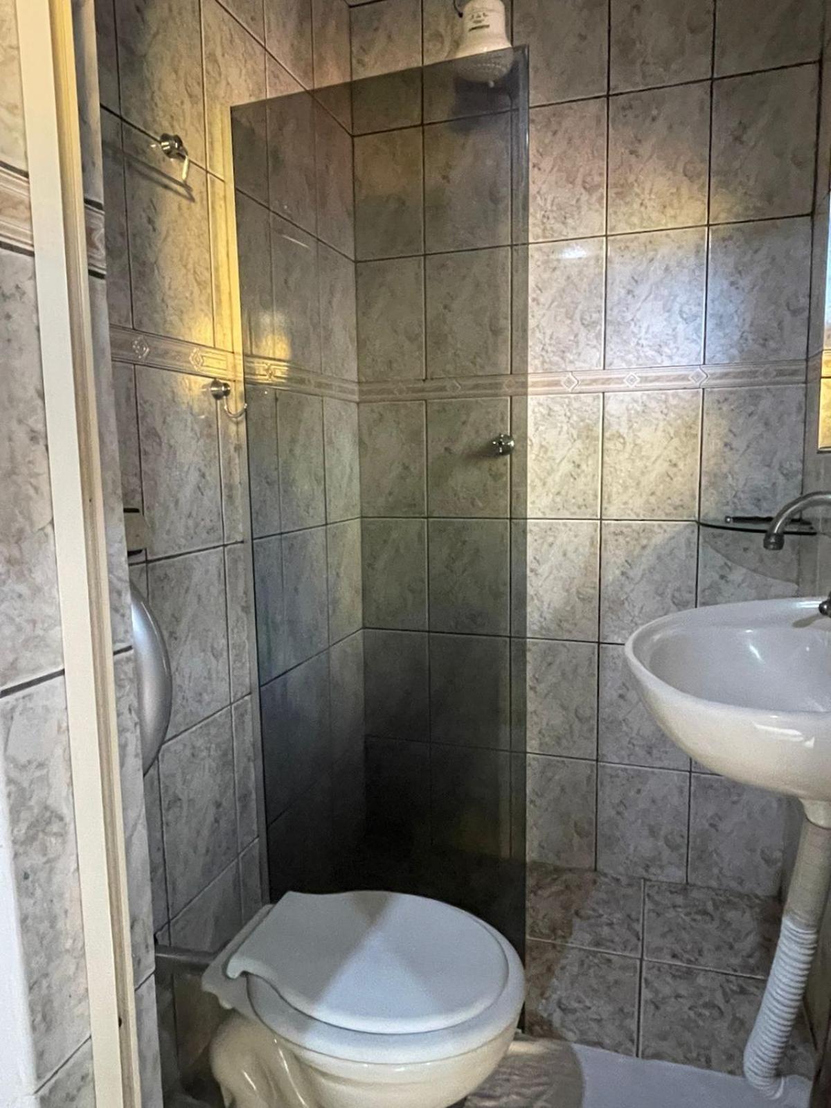 Coruja Maresias - Pousada Com Piscina, Ar Condicionado E Enxoval A 680M Da Praia Quarto foto